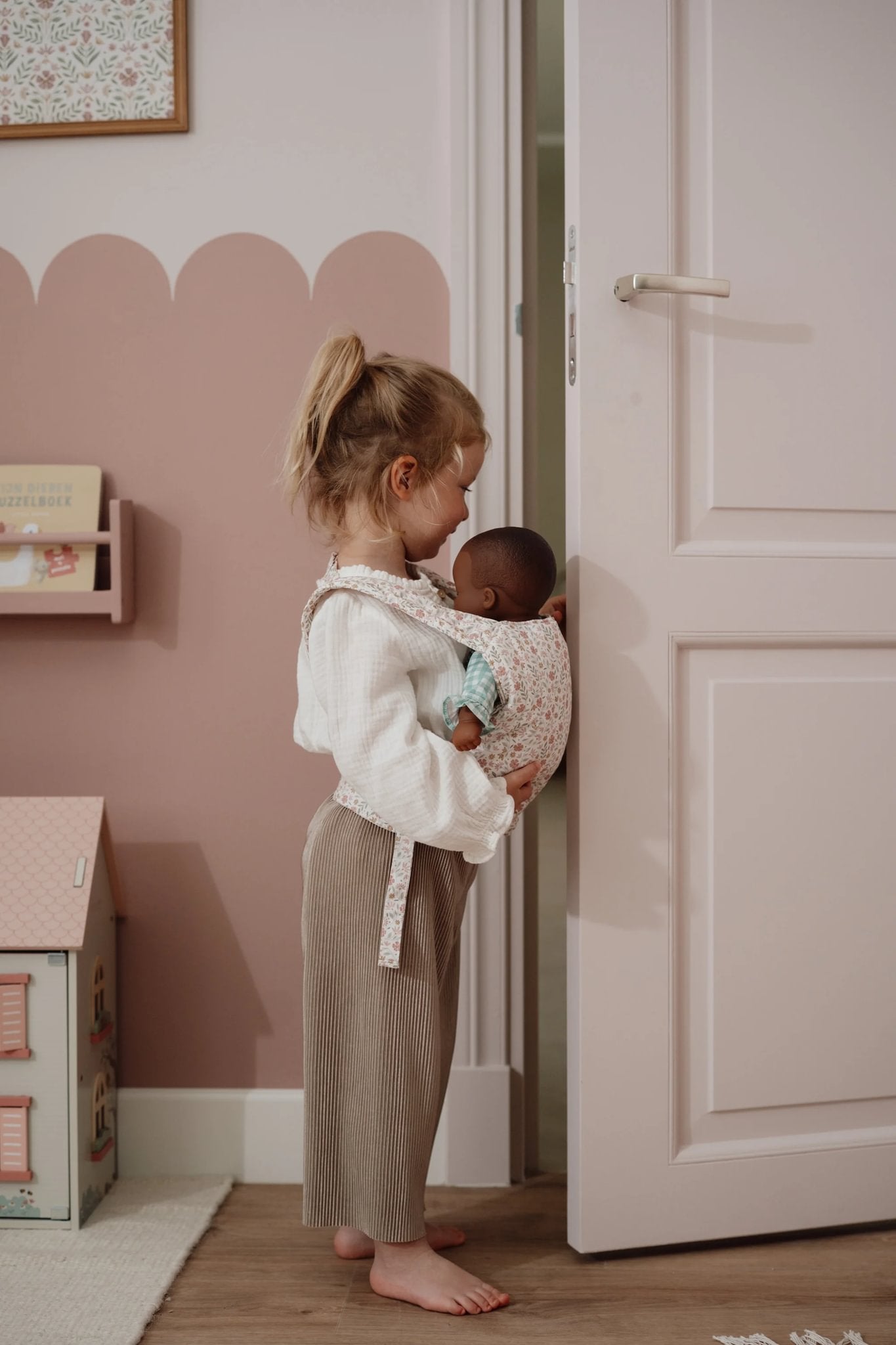 Little Dutch Puppentrage Soft Flowers – für Lily & Noa Puppen