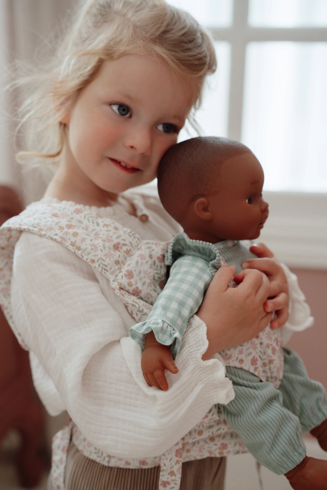 Little Dutch Puppentrage Soft Flowers – für Lily & Noa Puppen