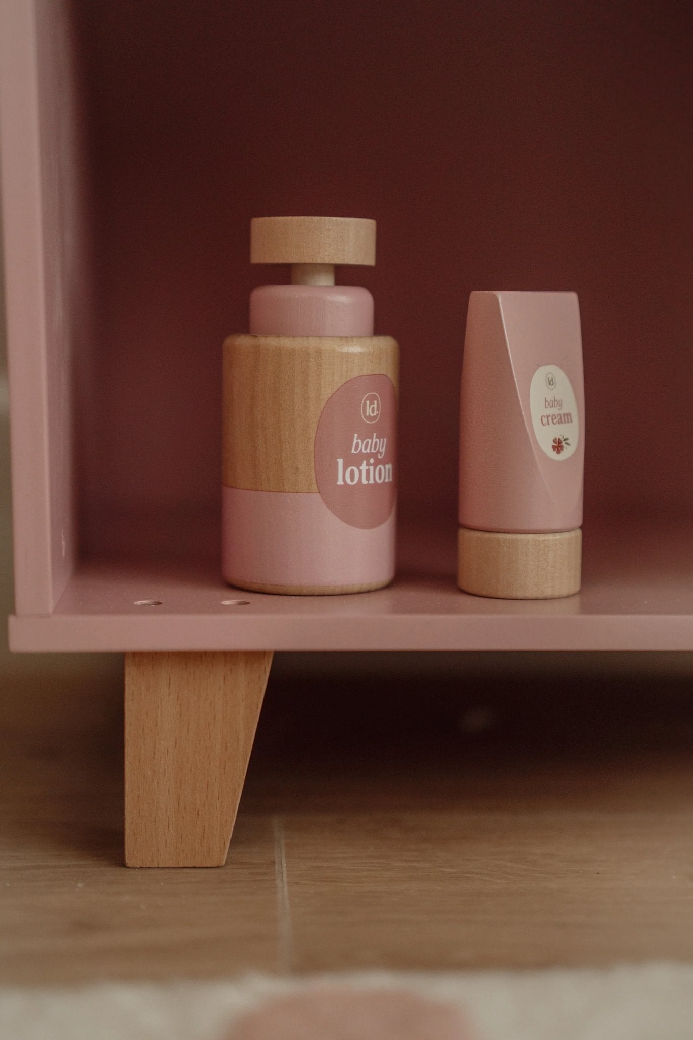 Little Dutch Puppenwickeltisch – Rosa FSC