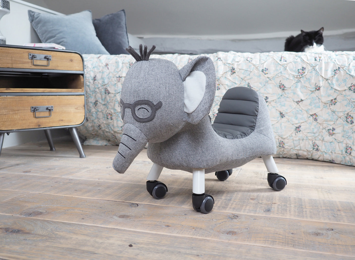 Little Bird Rutsch Cuthbert der Elefant