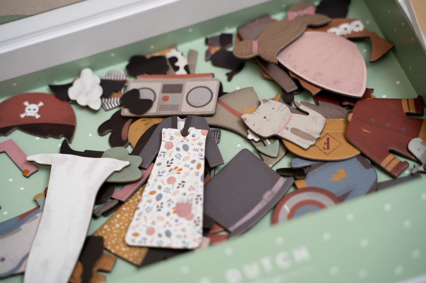 Little Dutch Jim & Rosa Magnet Puzzle