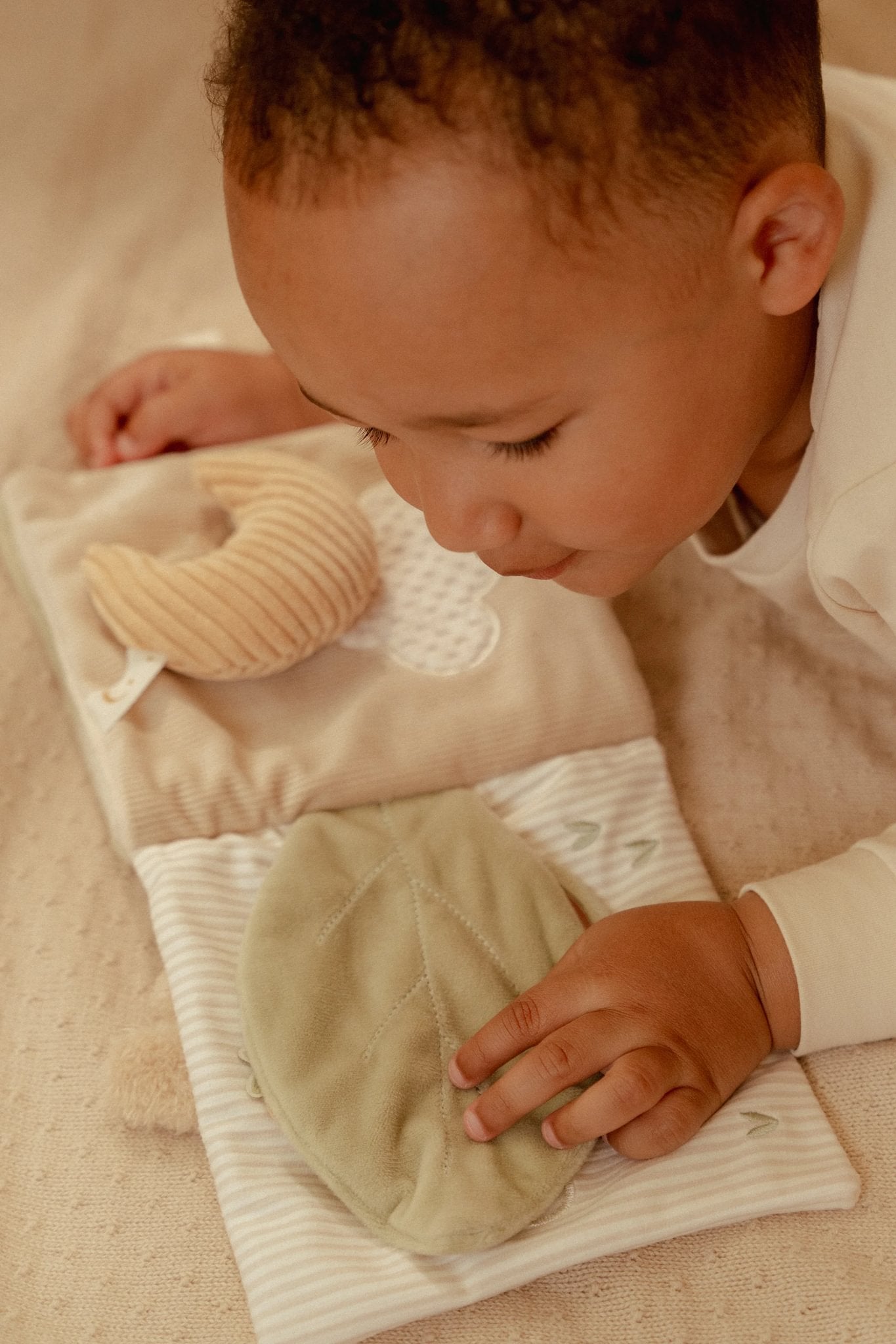 Little Dutch Stoffbuch mit Aktivitäten Newborn GRS